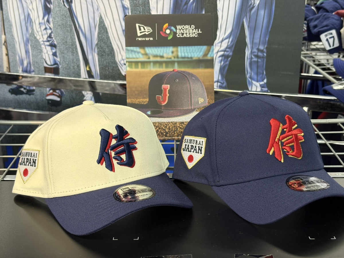 selection_int's tweet image. \がんばれ #侍ジャパン！🇯🇵🇯🇵🇯🇵/

海外限定仕様のNewEra #侍ジャパン キャップが昨日アメリカからセレクションに入荷🛫

全てフリーサイズです🙆‍♂️

通販サイトでも最新の登録グッズをご覧いただけます👇
🚩selection-j.com/lib/zaiko/sear…

#WorldBaseballClassic