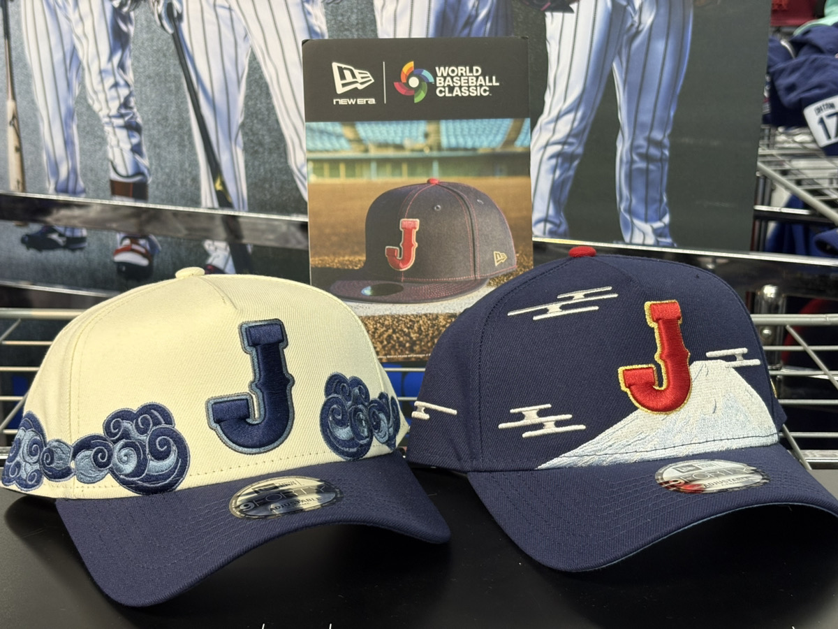 selection_int's tweet image. \がんばれ #侍ジャパン！🇯🇵🇯🇵🇯🇵/

海外限定仕様のNewEra #侍ジャパン キャップが昨日アメリカからセレクションに入荷🛫

全てフリーサイズです🙆‍♂️

通販サイトでも最新の登録グッズをご覧いただけます👇
🚩selection-j.com/lib/zaiko/sear…

#WorldBaseballClassic