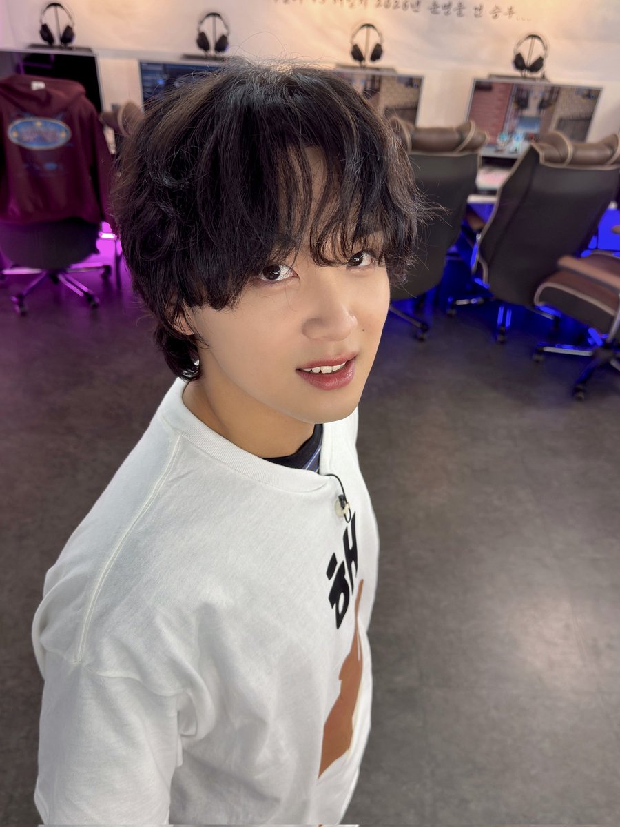 aduh aduh cowo lucuku rambutnya gondrong kriwill