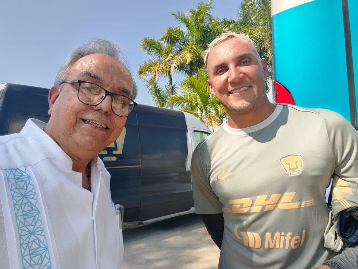 AndresOlmos's tweet photo. #FinisimoPartido
Saludos desde Acapulco https://t.co/pkWQtJmx6F