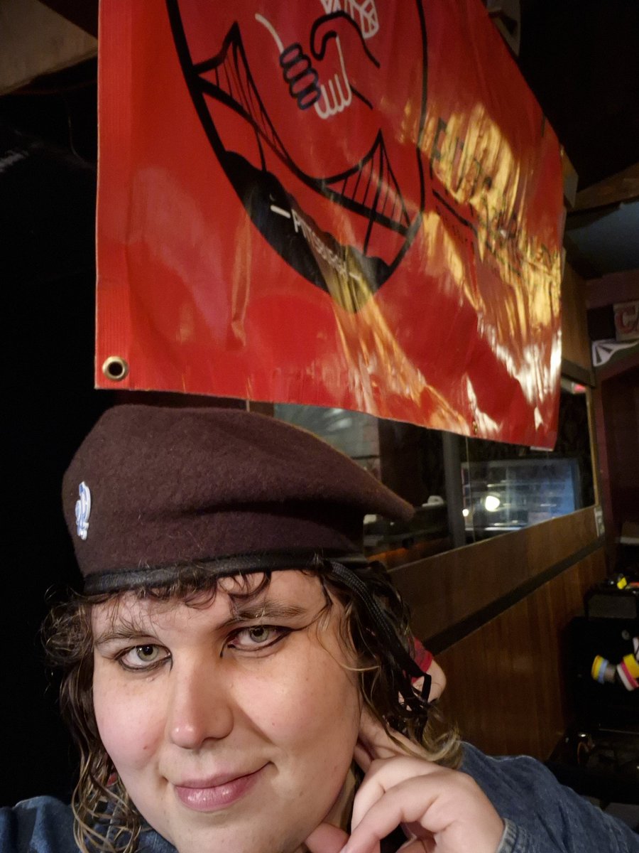 MUG's strongest deergirl 🍻 🔜 FWA, AC tweet media