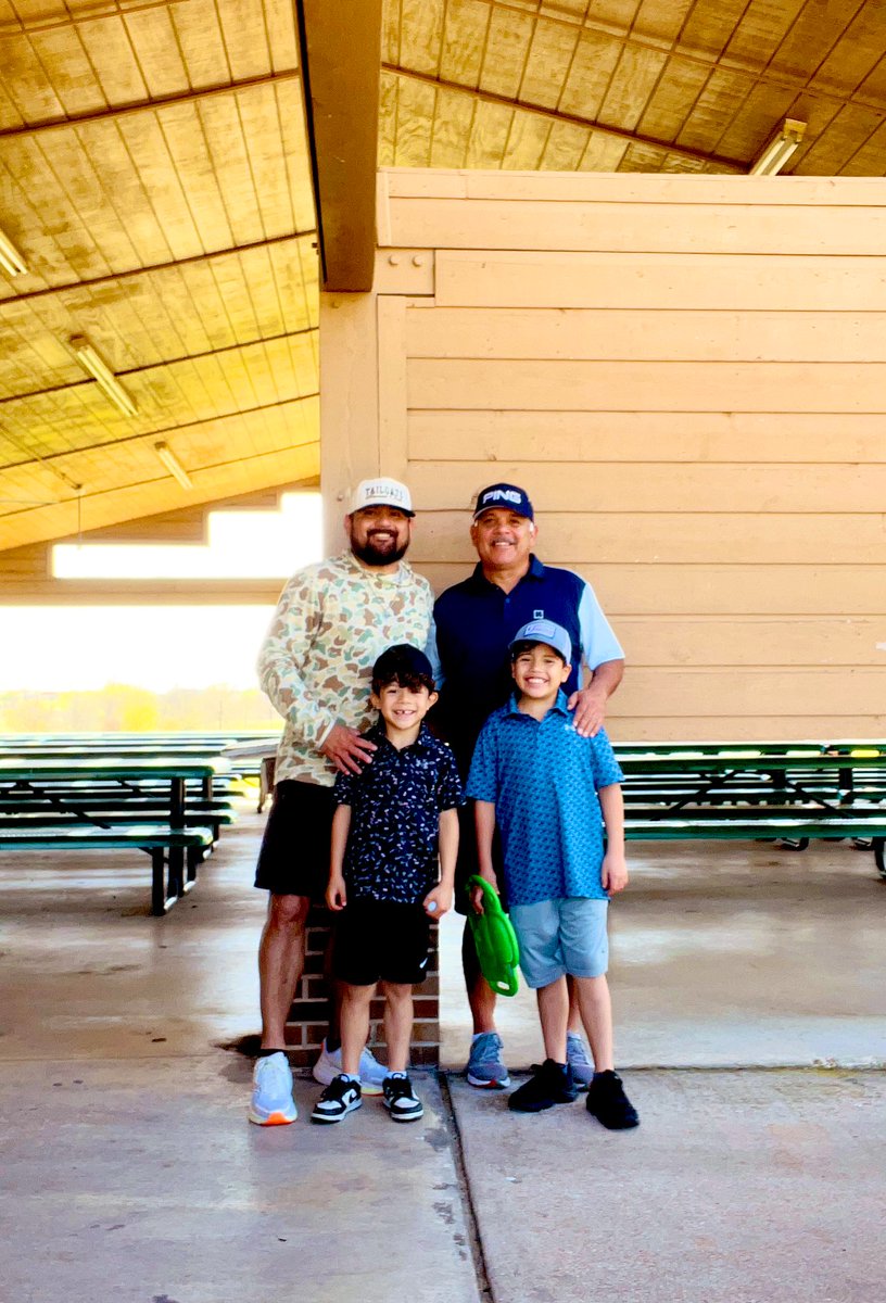 Coach Flores tweet media