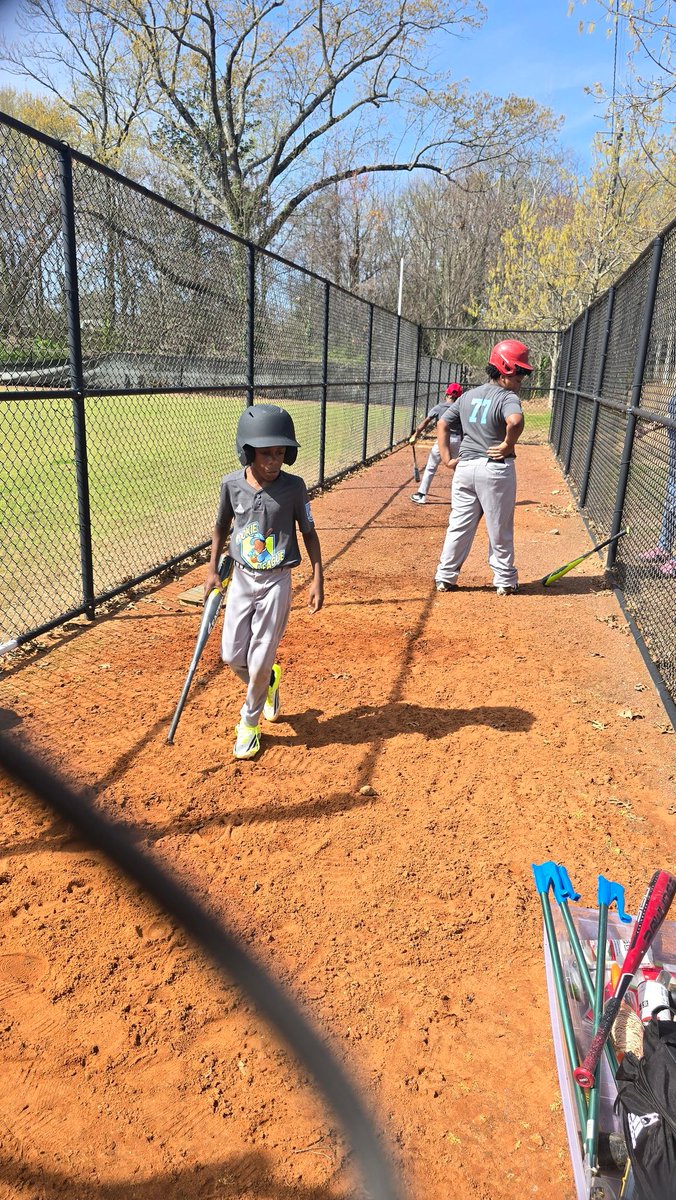 Usher-Collier ROAR tweet media