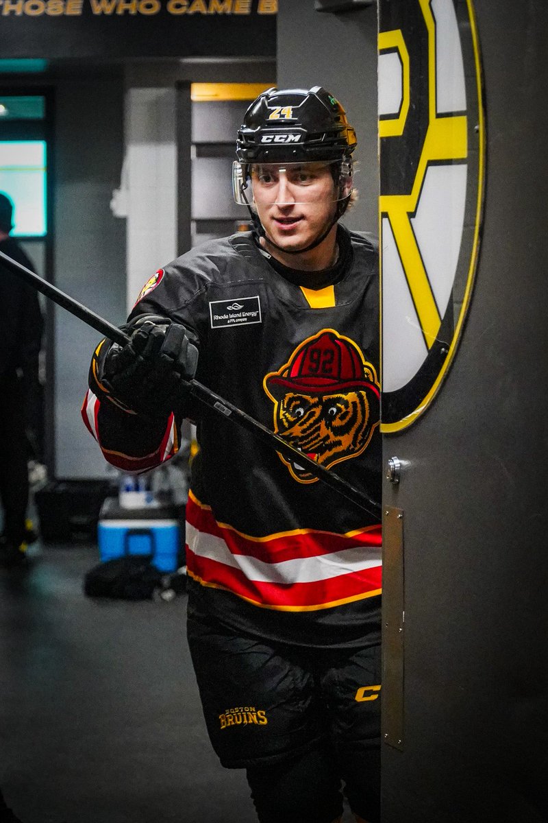 AHLBruins's tweet photo. ⚫️ For the first responders 🔴 https://t.co/MZ59Dgw5rY