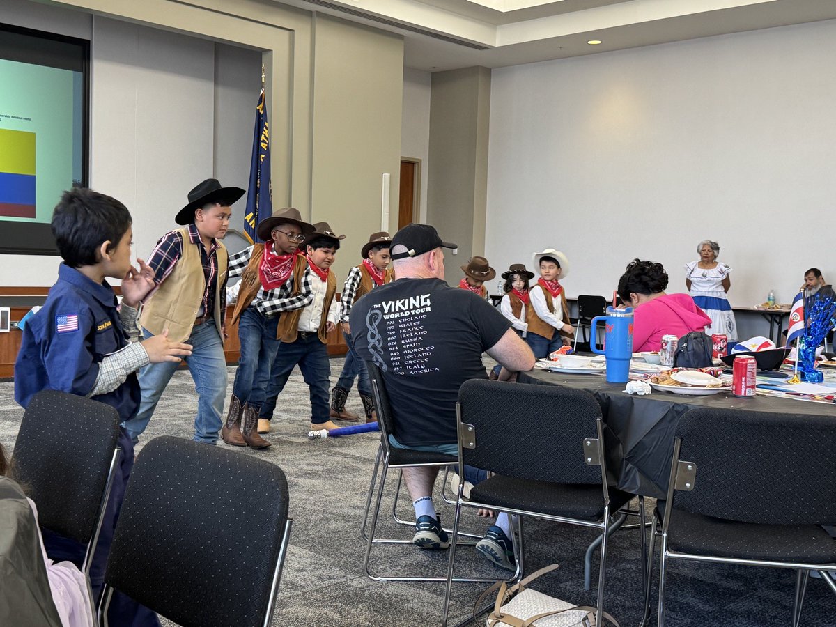 Usher-Collier ROAR tweet media