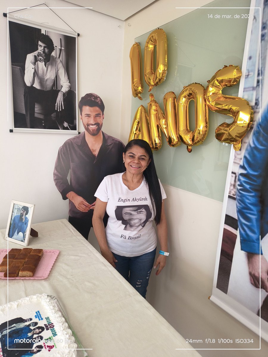 Crisscor's tweet photo. #10anos
#signorinasFaBrasil
@EnginAkyurekBRA https://t.co/RFM66PFyea