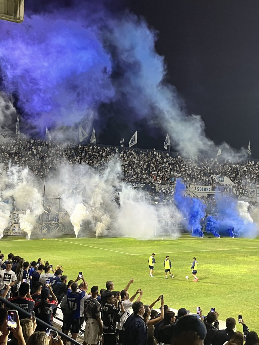 Quilmes en Linea tweet media