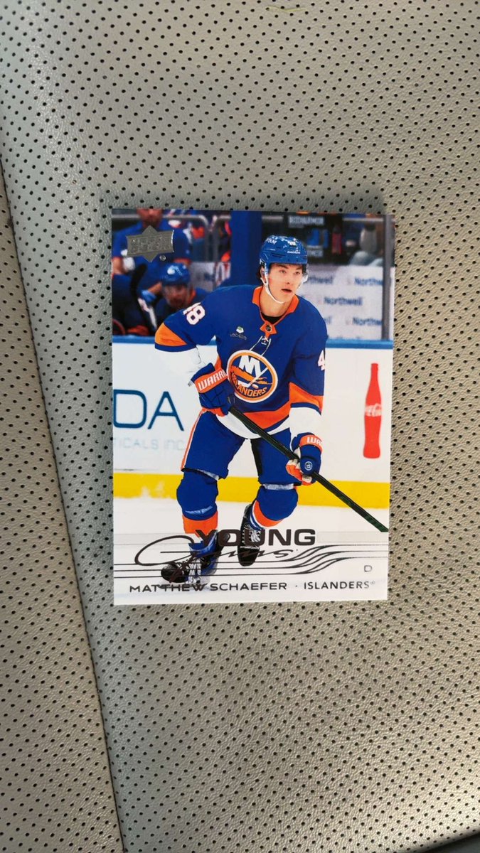 NESportsCards tweet media