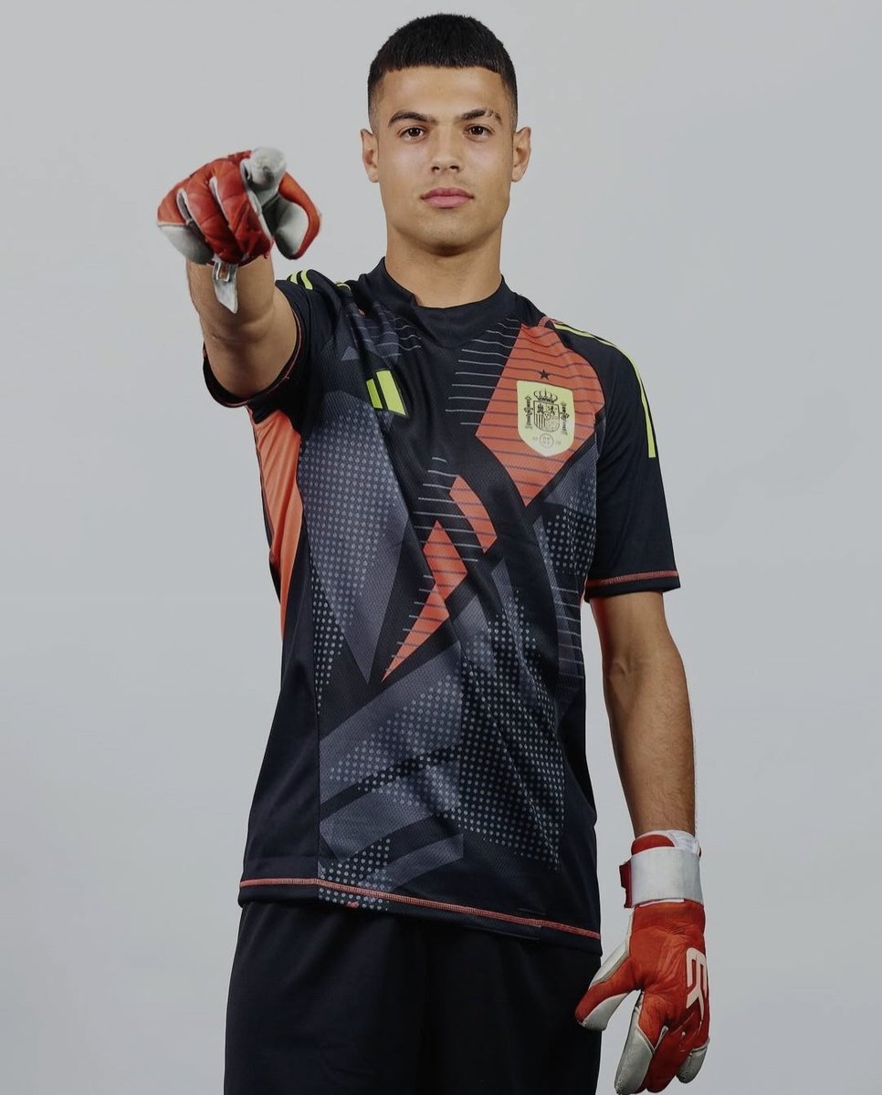 Más Que Azules tweet media