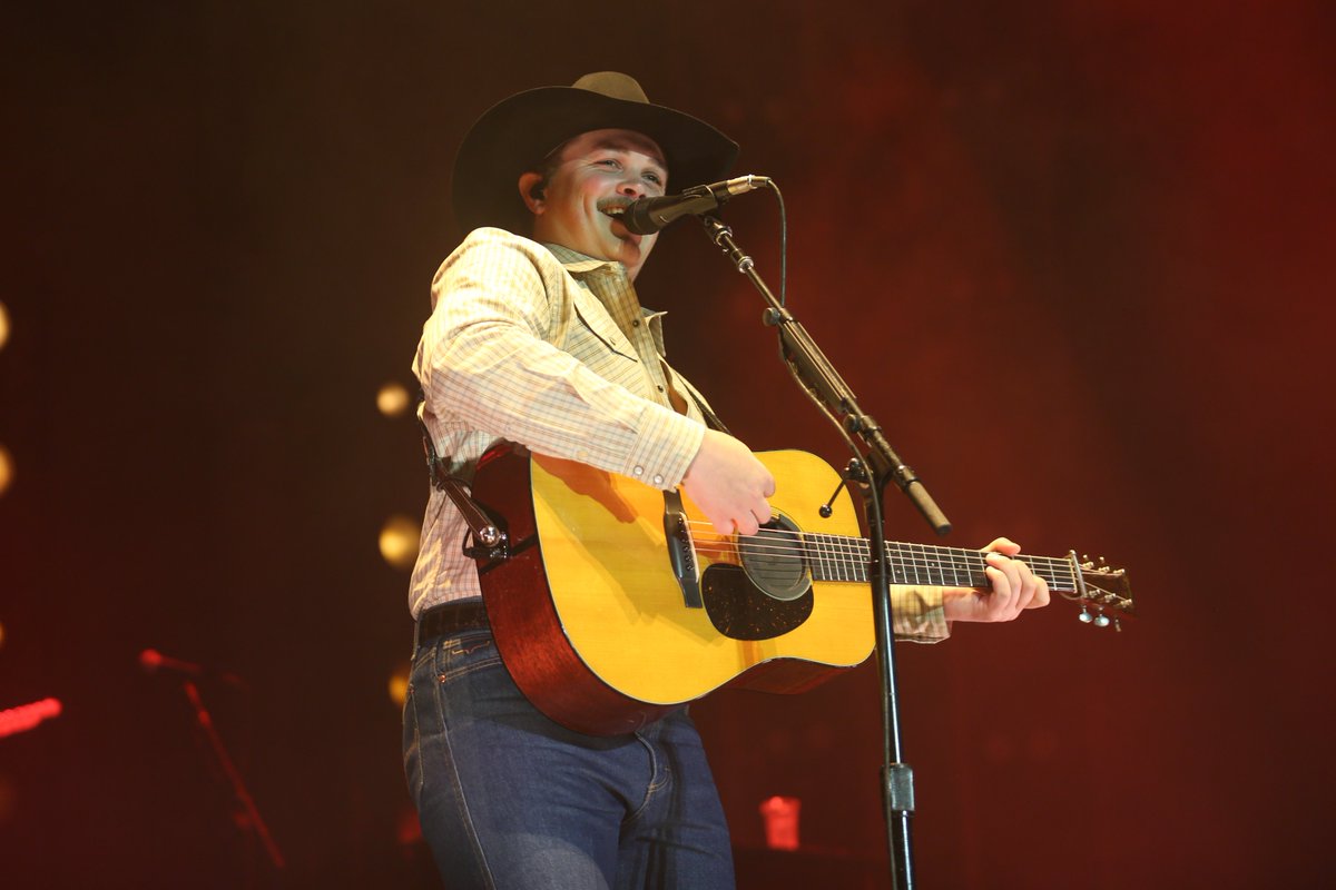 Country To Country Belfast tweet media