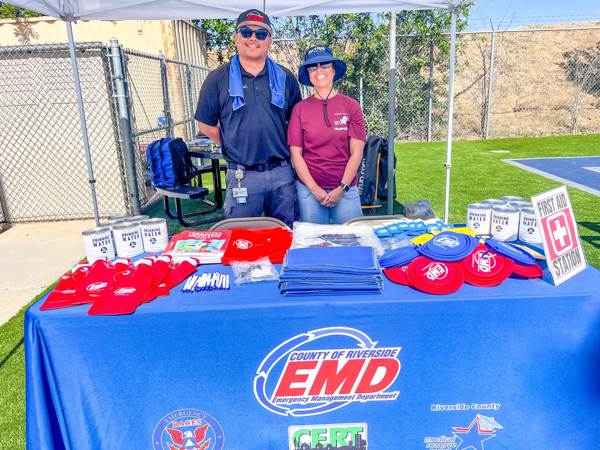 RivCoListos tweet media