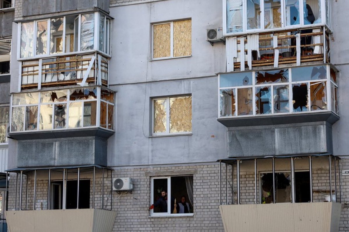 1goksubasaran's tweet photo. Russian Overnight Air Attack Near Kyiv Kills Four:
At least four people were killed after Russian drone and missile strikes hit areas outside Kyiv overnight, Ukrainian officials said. Residential buildings and schools were among the sites damaged in the attack, while emergency teams continue to assess the destruction.

( @Reuters )