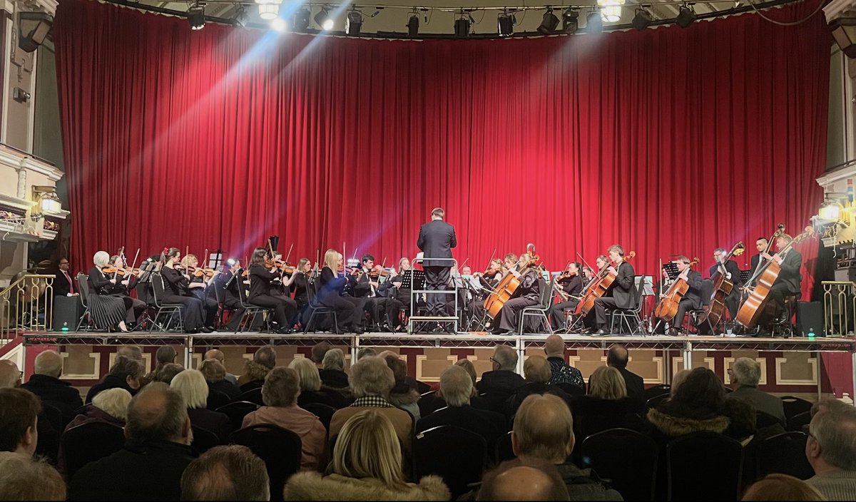 PaulWilliams207's tweet photo. @TheCSSO is Stoke-on-Trent’s orchestra, flying the flag for live music and championing the difference that it can make to people and place.

This evening’s Myths & Mysticism concert at the King’s Hall conducted by the scintillating @JoeHearson was orchestral poetry in motion. 

From Mozart’s enchanting fairytalesque Overture to the Magic Flute, to Dvořák’s elegiacal The Noon Witch, Arnold Bax’s atmospheric Tintagel, and the beguiling, mood-varying finale’s recurring violin in Rimsky-Korsakov’s Scheherazade, this was a joyous evening of music.