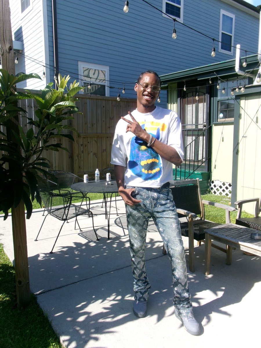 TreyWayNigga's tweet photo. 🥳 #HBD https://t.co/dDMRU3jznq