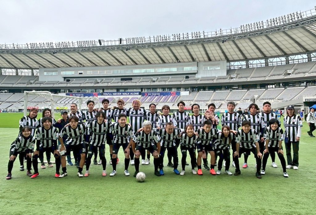 fuji23jp_new's tweet photo. 【公開練習のお知らせ】
本日12:00-14:00ミズノフットサルプラザ調布にて F'sGAME 練習を行います(ᴗ͈ˬᴗ͈)♡皆さん応援📣に来てね✌😎

#FsGAME 
#人力舎
#粕川造園
#鳶髙木
#アース運輸
#STEPJAPAN
#GOLAZO
#オートガレージROM 
#TJT 
#ライズ工業 https://t.co/M3YWpjTXGX