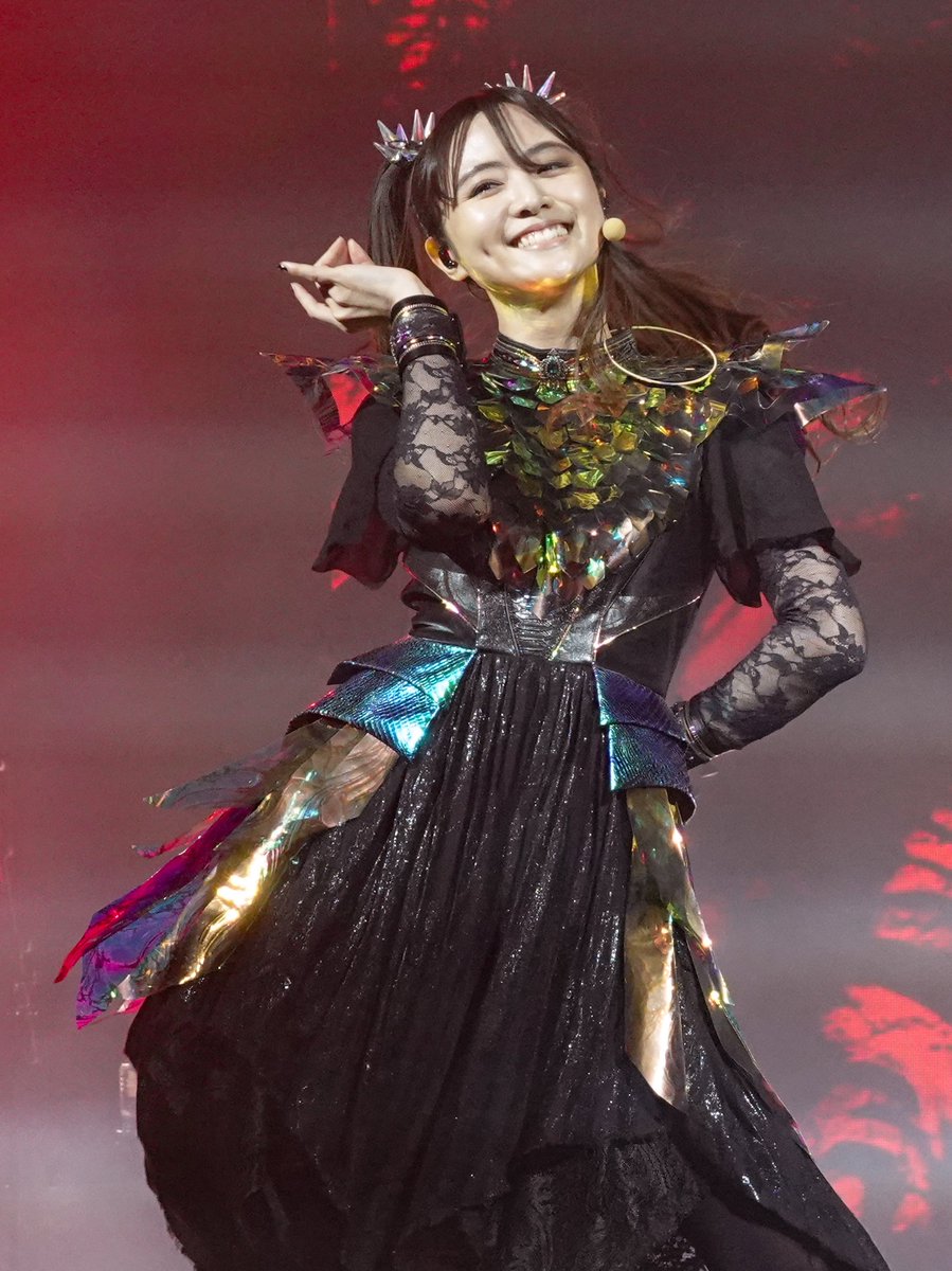 dufudufutk's tweet photo. アデレード公演振り返り

・開場一時間遅れ
・セトリ変更なし、曲順変えてきた？
・前方お立ち台は継続
・やはりドキモは破壊力抜群
・箱はゼップくらいの規模で見やすかった
・照明は難あり、せっかくBloodywood出てきたのにライト全く当たらず…
・観客はオージーの明るいノリ

#BABYMETAL
#Adelaide https://t.co/hqKOWWWPhI