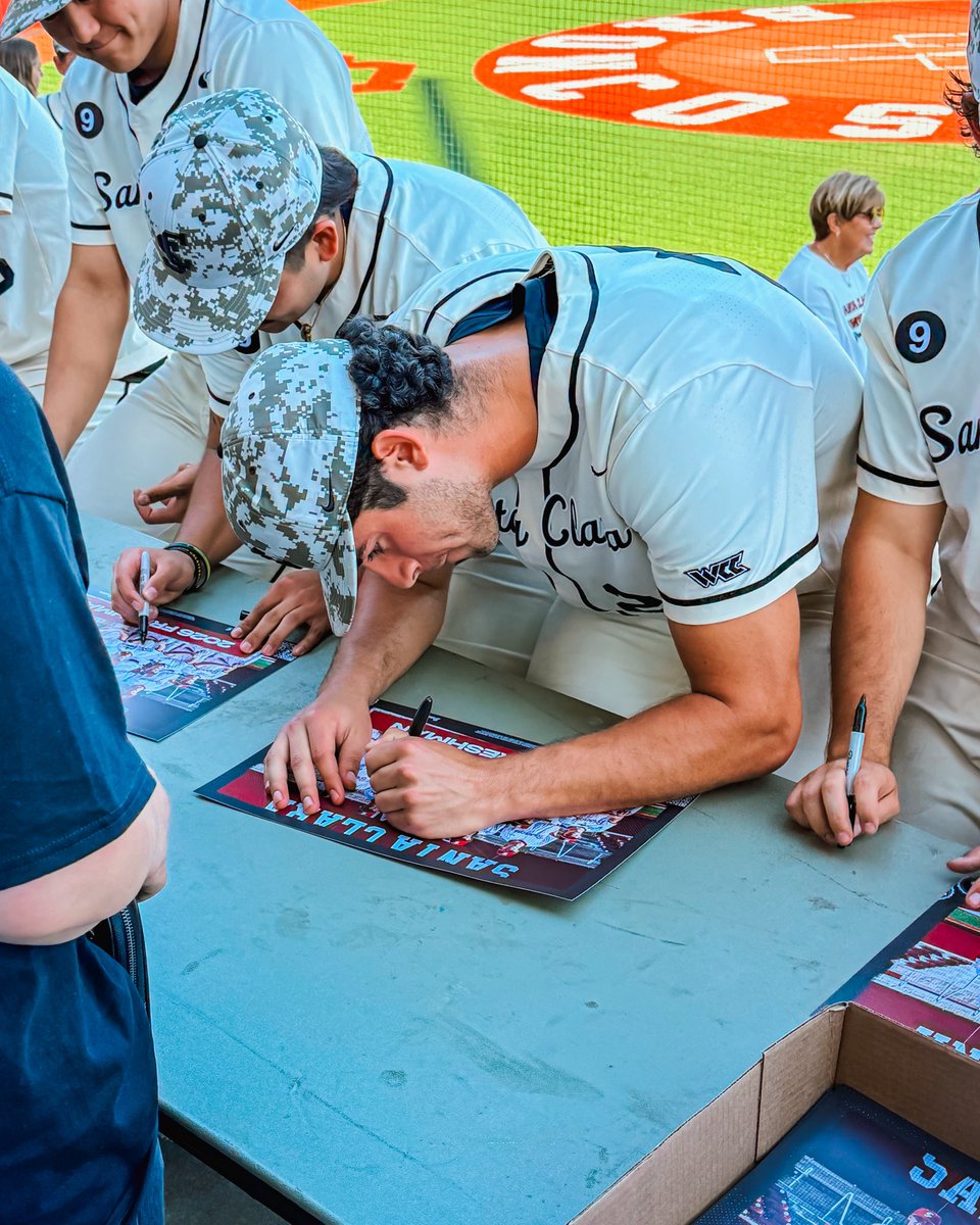 Santa Clara Baseball tweet media