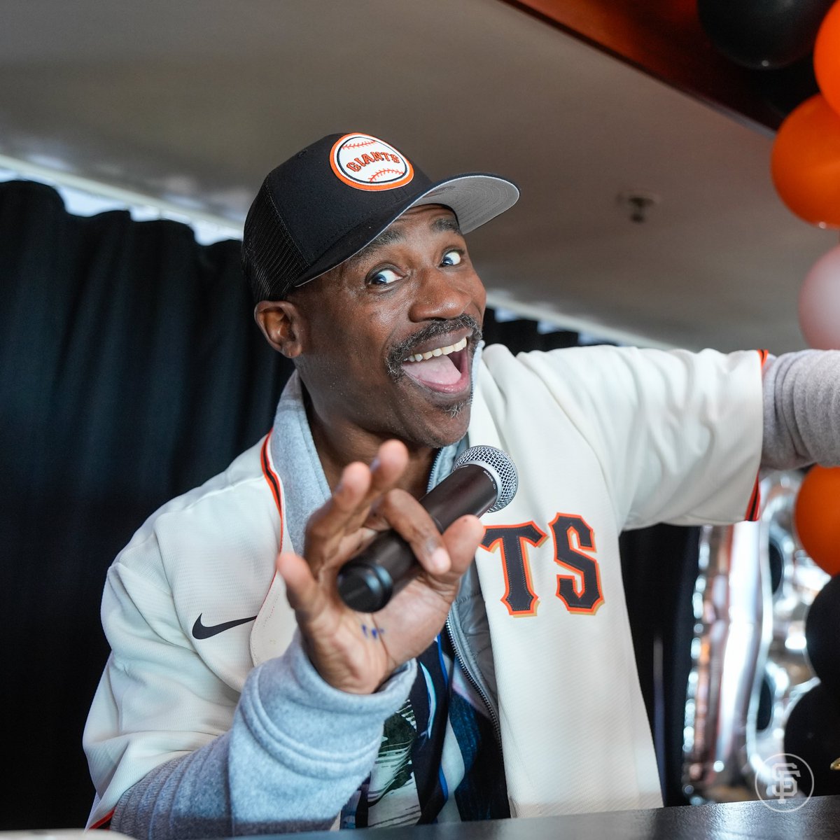 Oracle Park tweet media