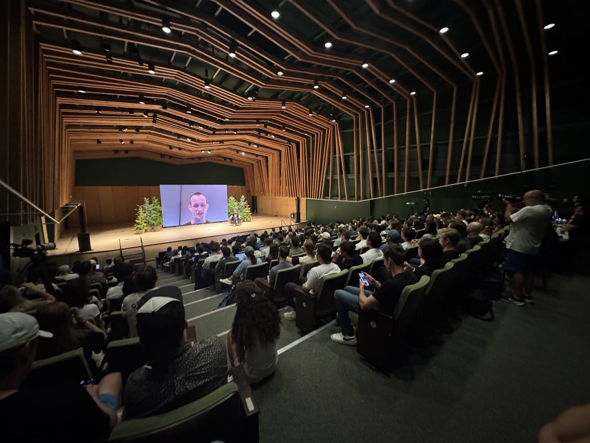 drew coffman 𝕚𝕤 𝕠𝕟𝕝𝕚𝕟𝕖 🟢 tweet media