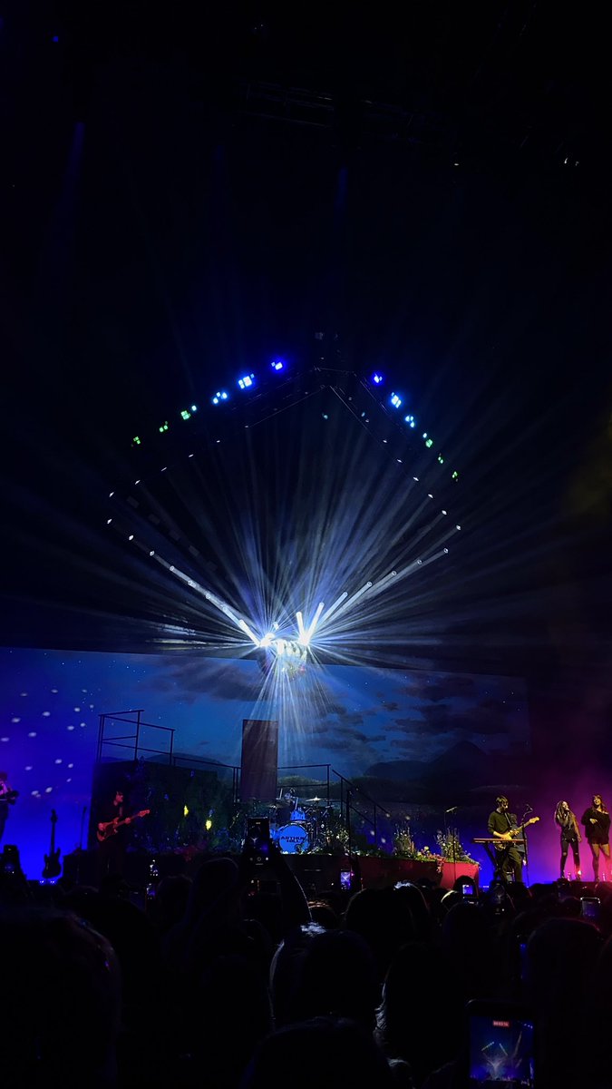 carmen 🧚🏼🪱 tweet media