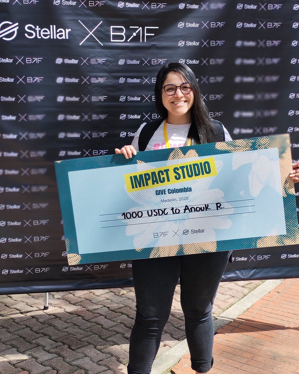 Anouknnaki tweet media