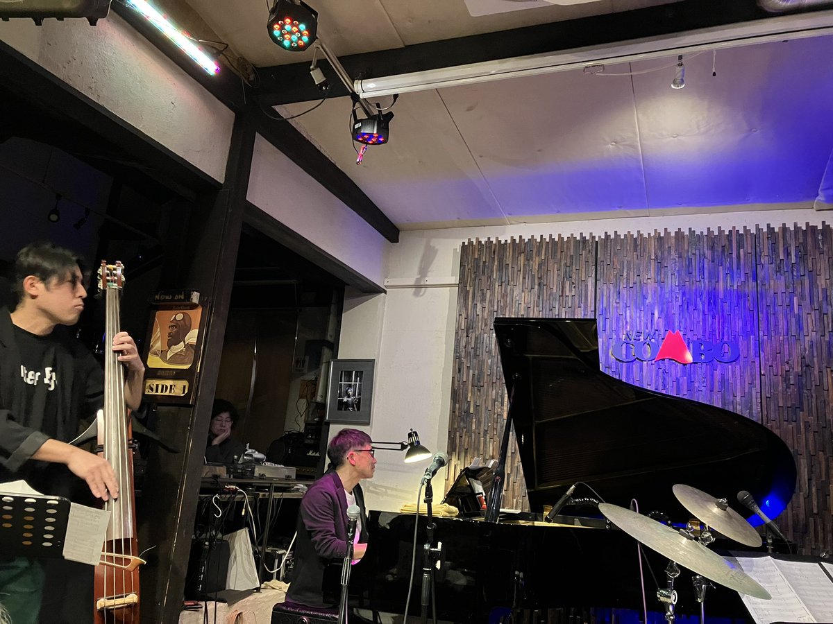 yuz_zoeyhi68's tweet photo. 2026.3.14
Alter Ego ライブ@福岡NEW COMBO
福岡のエゴライブは、やっぱり熱かった!
そして、2ndは全て新曲をセットしてくれた
メンバーの皆さんの意気込みも
また熱かった!
ありがとうございました
#alterego瀬戸内
#newcombo https://t.co/Dx7ikF7bOg