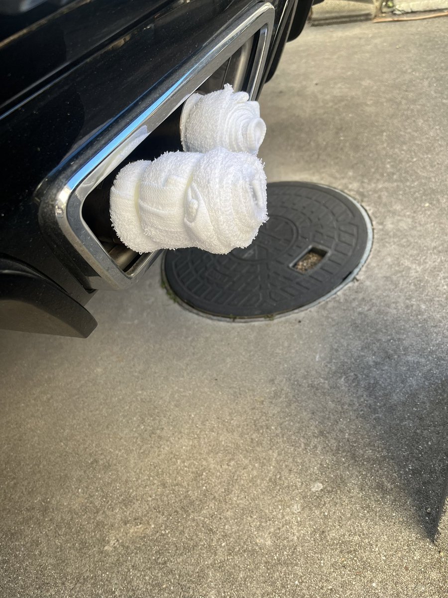 ツカヂ tweet media