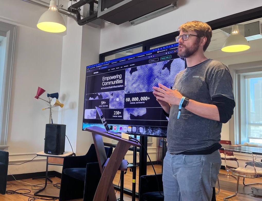 Ethereum House tweet media