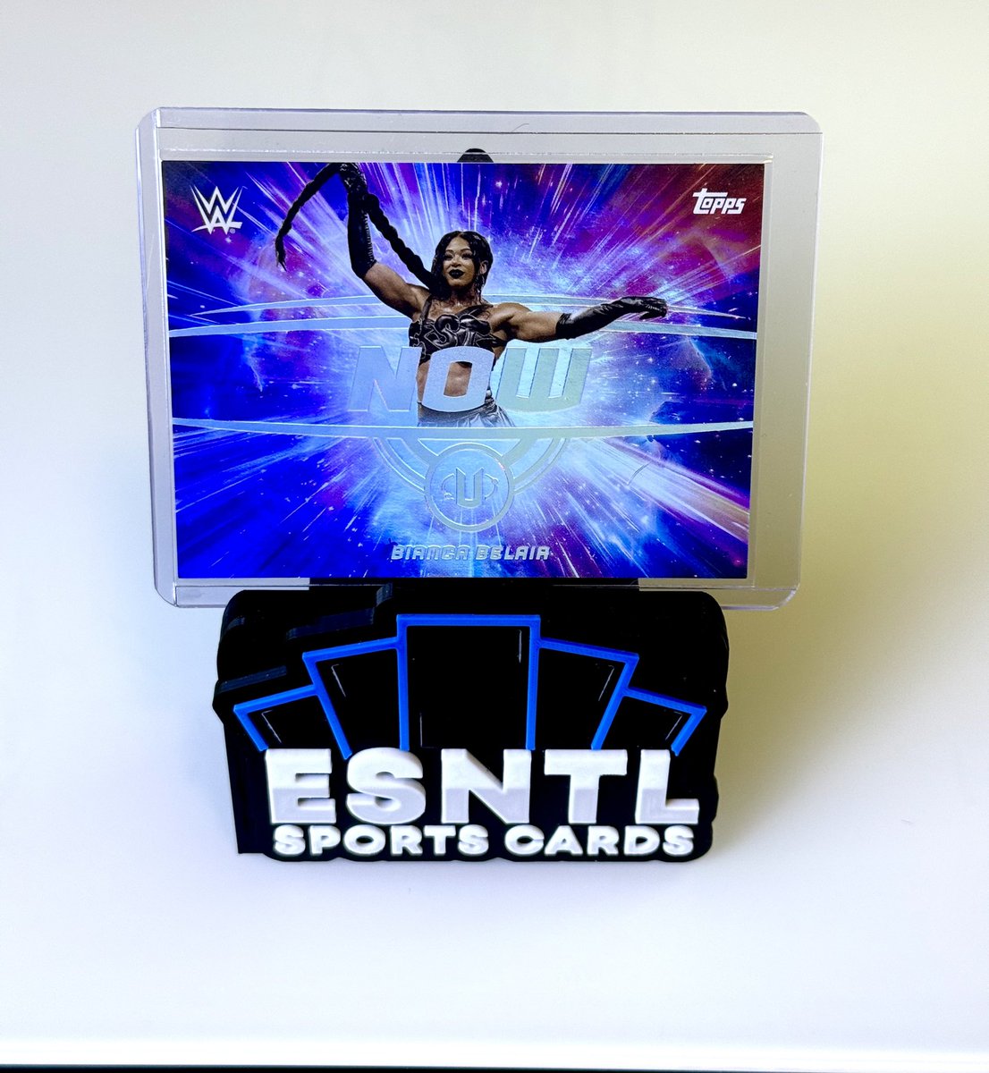 ESNTL_SC's tweet photo. One 1/1 - Four case hits - patch autos for days - all from our 6-box break of @Topps Universe WWE today

Our new friend who hit the Triple H 1/1 shared during the fill this would be his first break ever.  Days like today are what makes this hobby so special https://t.co/pEoj6GlVqL
