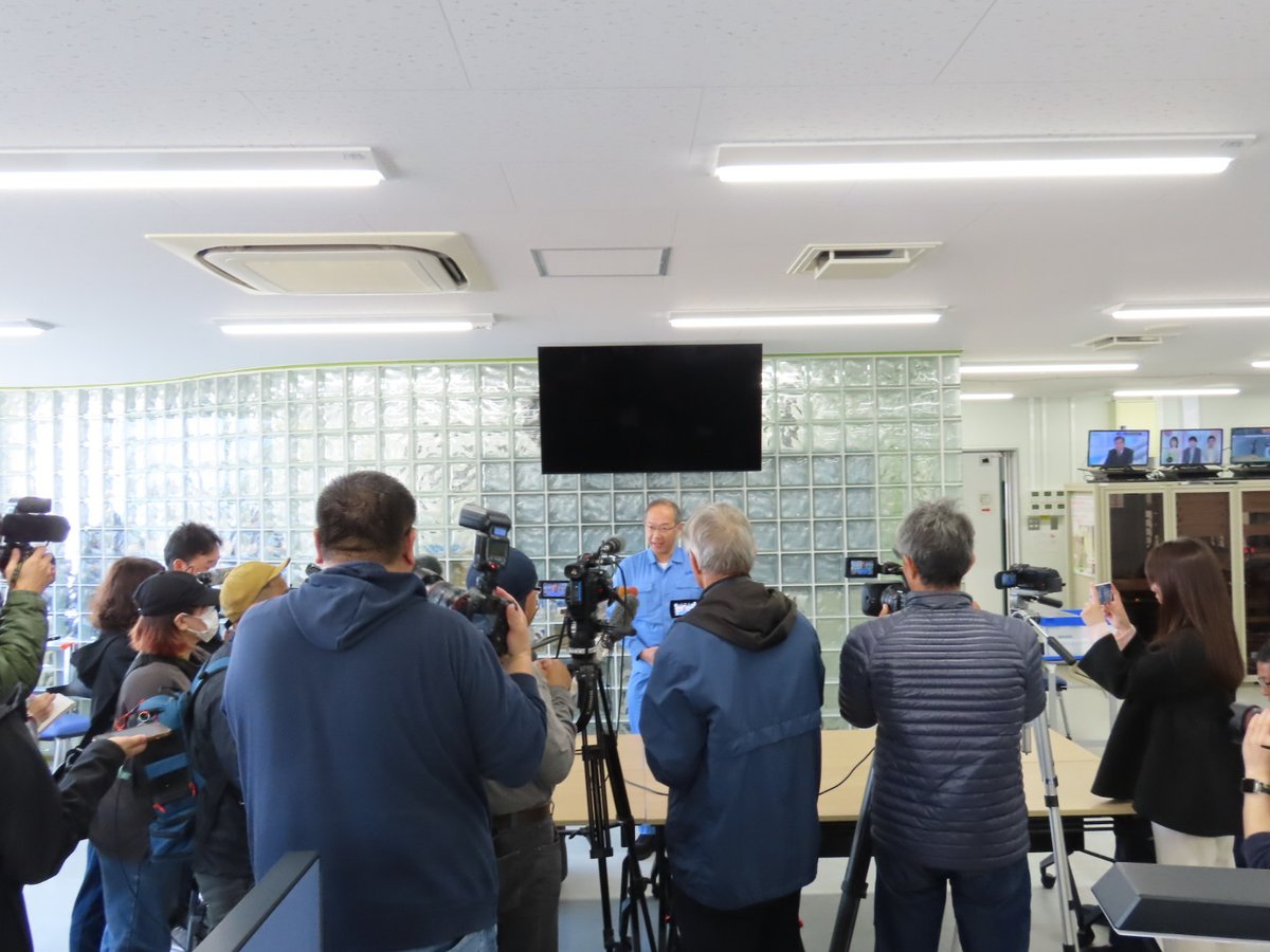 NVSreporter's tweet photo. 有田PMの囲み取材。
準備も順調に進み大きな問題もなくCFT終了しクイックレビューも良好とのこと。 https://t.co/DhggygaYRe