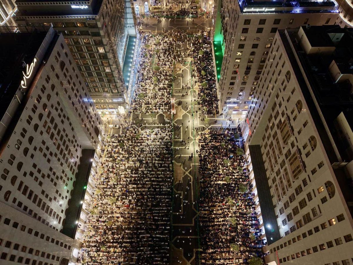 insharifain's tweet photo. Masjid An Nabawi on the 26th night of Ramadan https://t.co/pbN9AY0qe8