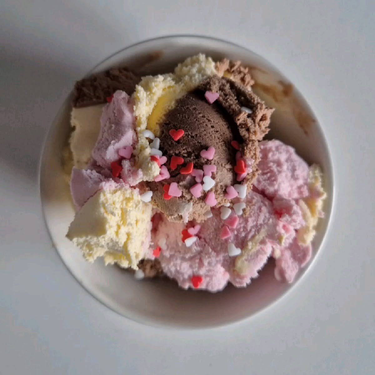 goodluckbae_'s tweet photo. ⋆˚꩜｡ ice cream this or that poll 🍨🍧

#foodtwt #foodpoll #foodpolls 

♡ + ⟳ appreciated!! https://t.co/TYJfGVluzT