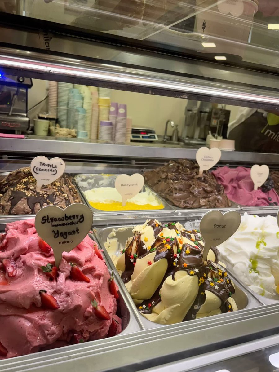 goodluckbae_'s tweet photo. ⋆˚꩜｡ ice cream this or that poll 🍨🍧

#foodtwt #foodpoll #foodpolls 

♡ + ⟳ appreciated!! https://t.co/TYJfGVluzT