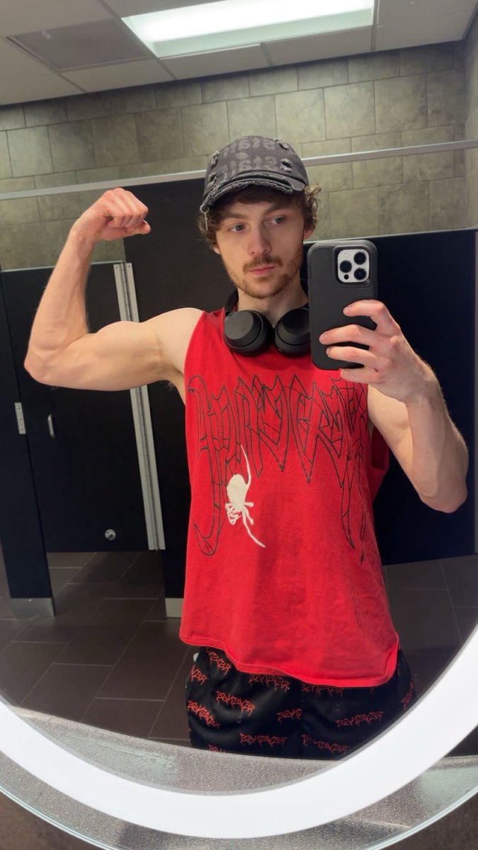 Primitively / Alex tweet media