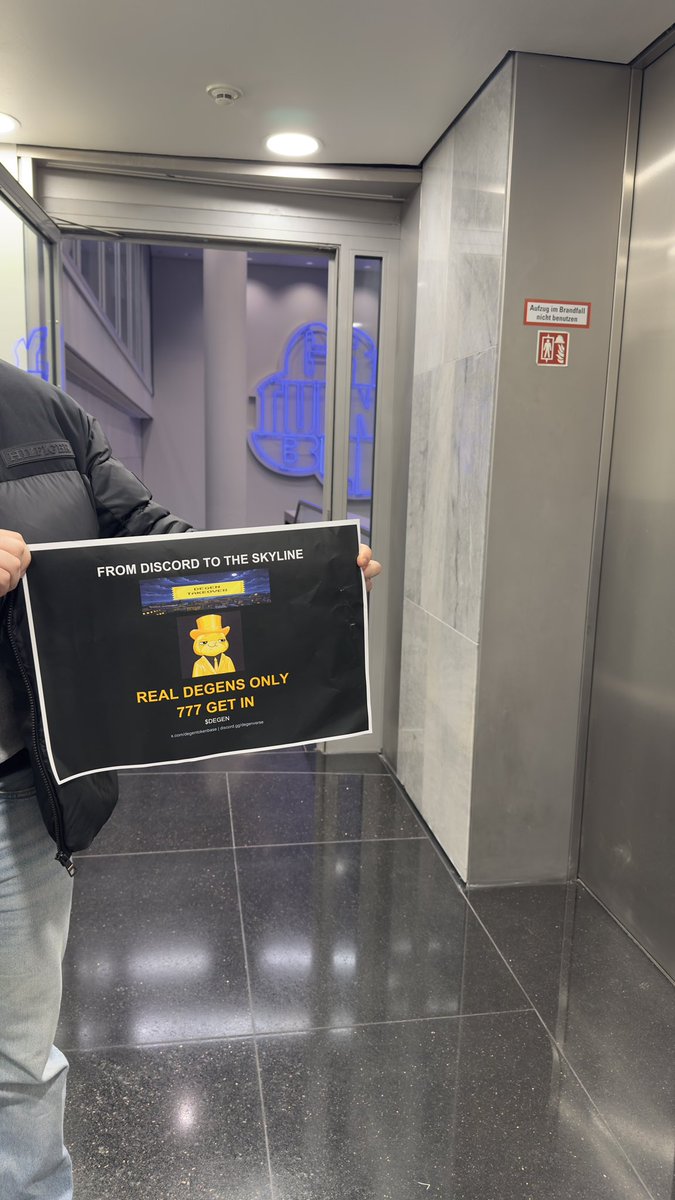 Krasavec tweet media