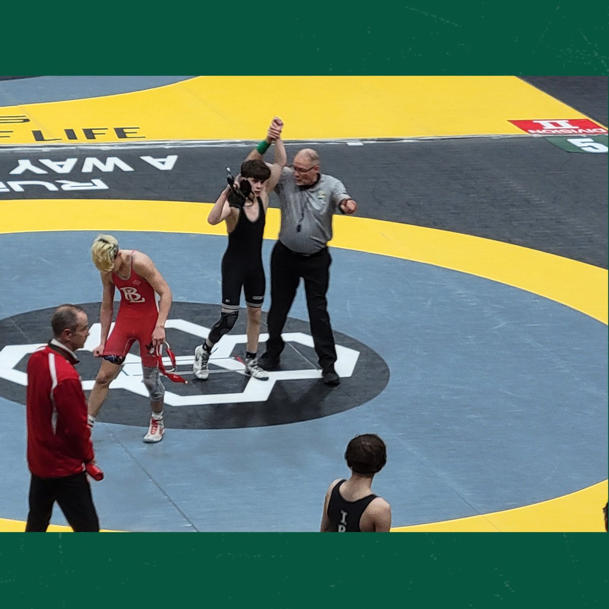 Elyria Catholic Athletics tweet media