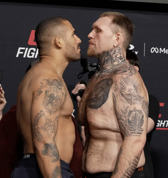 MainCardMinute's tweet image. Vitor Petrino vs Steven Asplund UP NEXT
⬇️LIVESTREAM WATCH ALONG⬇️ #UFCVegas114 
youtube.com/live/Y0MaSL6P7…