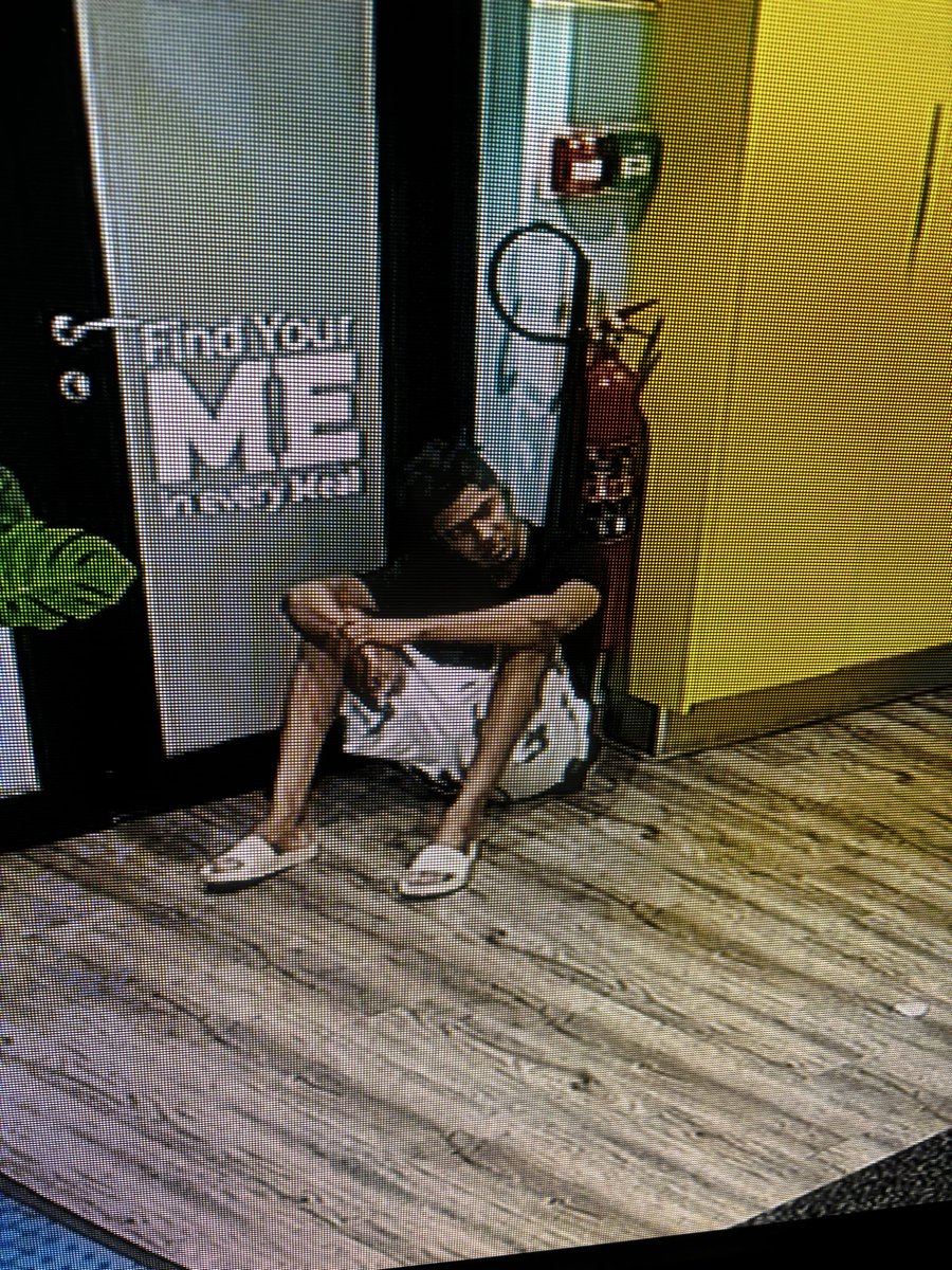 dineo_etc's tweet photo. Big Brother o wrong shem 😂😂😂😂
#BBMzansi https://t.co/0IKYKK7kfJ