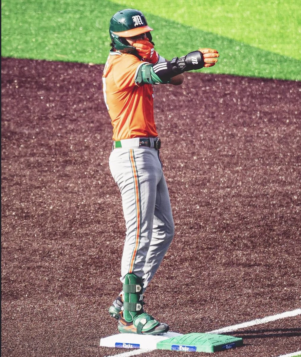 HurricanesMuse tweet media