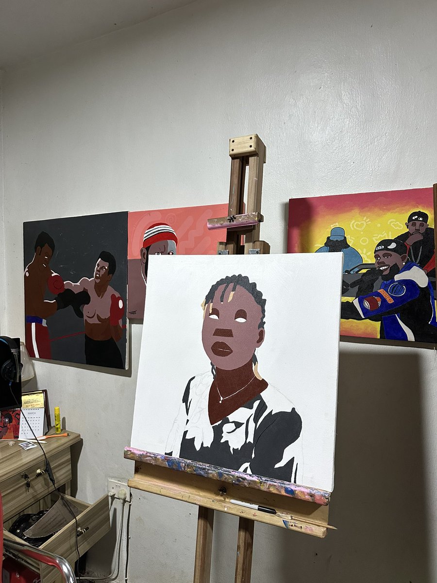 12:30 am in the studio 🤍