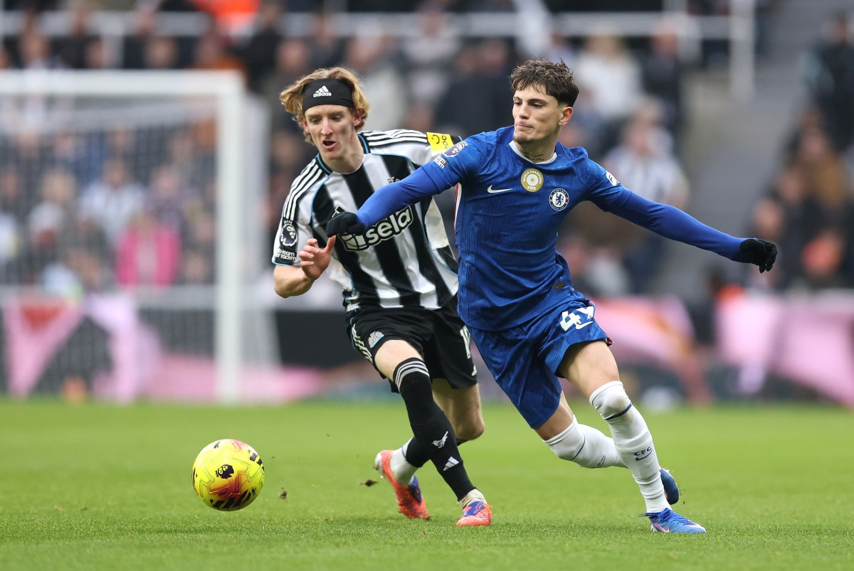 AddedTimeFR's tweet photo. 🔵 Chelsea coule à Stamford Bridge

Défaite 0-1 contre Newcastle (but Gordon 18e). Deuxième défaite en 4 jours. Les Blues s'éloignent des places européennes.

La saison de Chelsea c'est le chaos perpétuel. 💀 https://t.co/4rrJOt5WIu