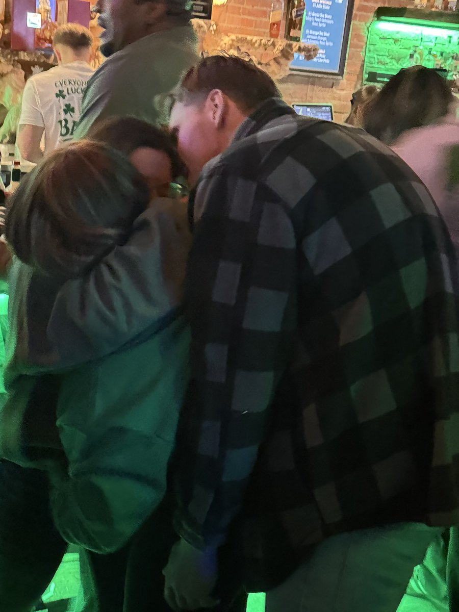 ChuckBurner's tweet photo. Wtf is chuck witnessing at the moment. #shrink this guy and these chicks. Get out this country https://t.co/CWcDsdcgDT