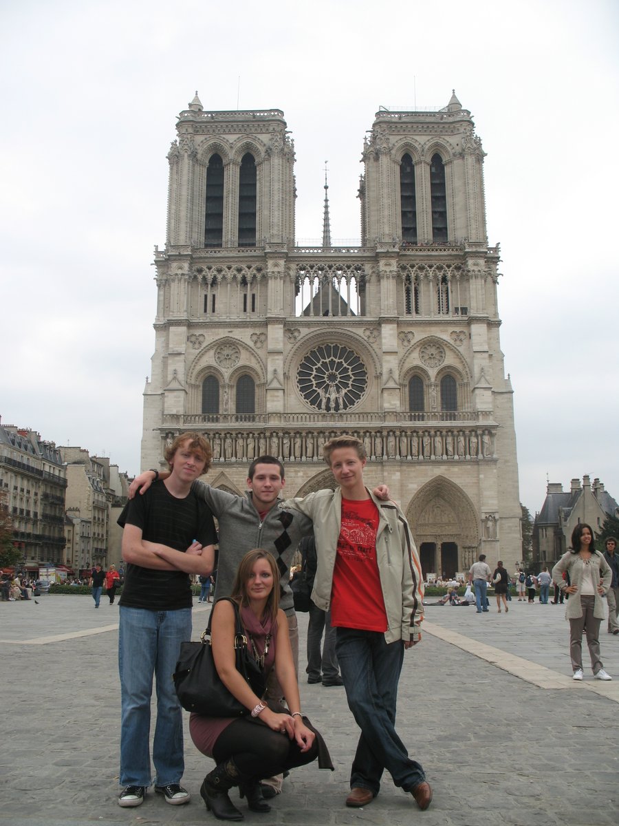 august smith 🛸🔴 tweet media