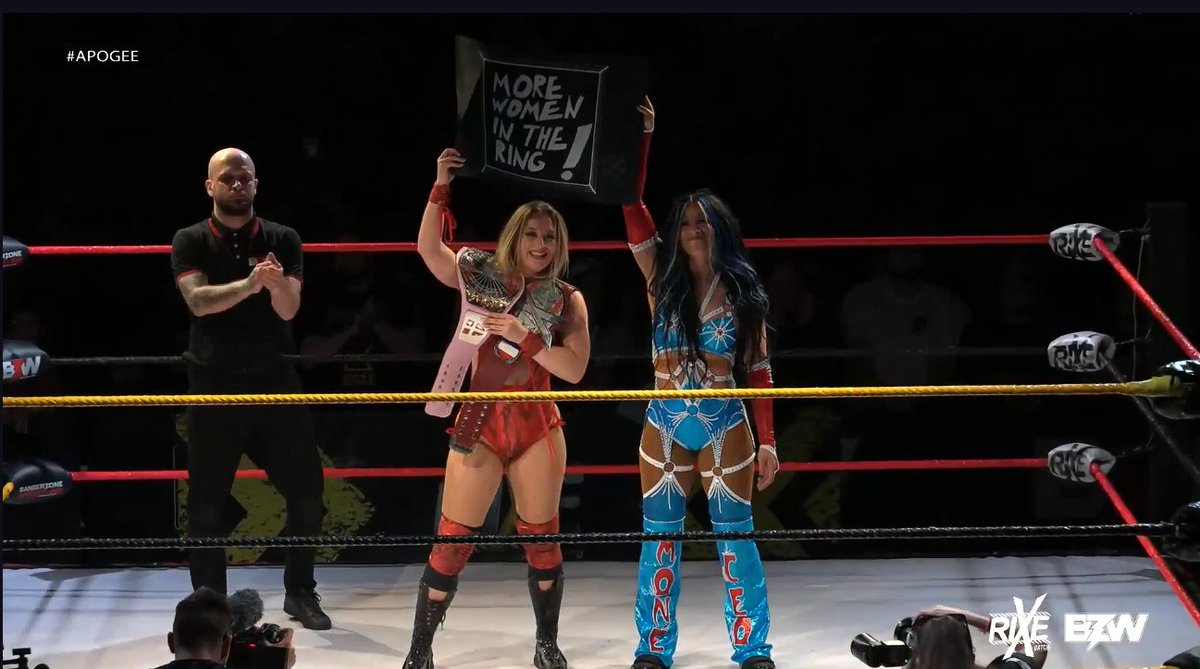 Último Moné tweet media