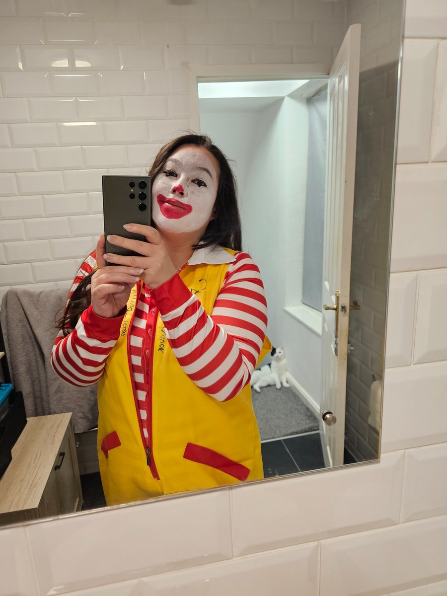 ItsJeniBoo tweet media