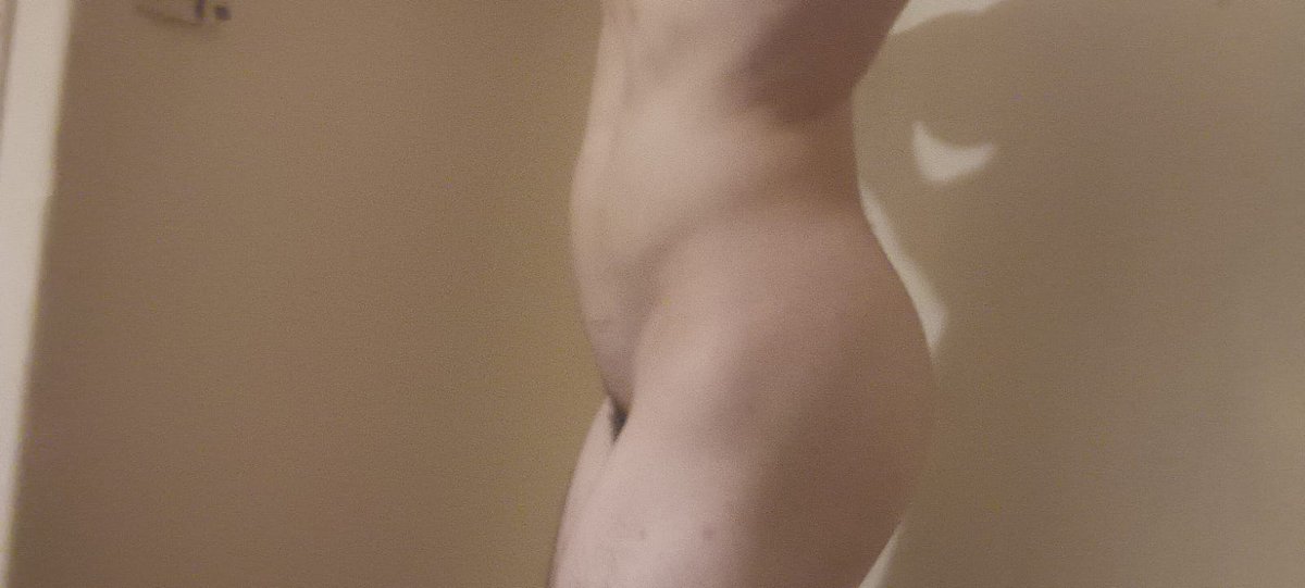 LaddyBalloon tweet media