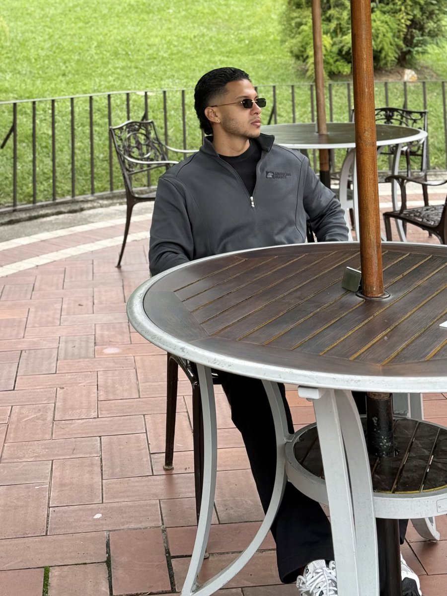 E S T E B A N⚡ tweet media