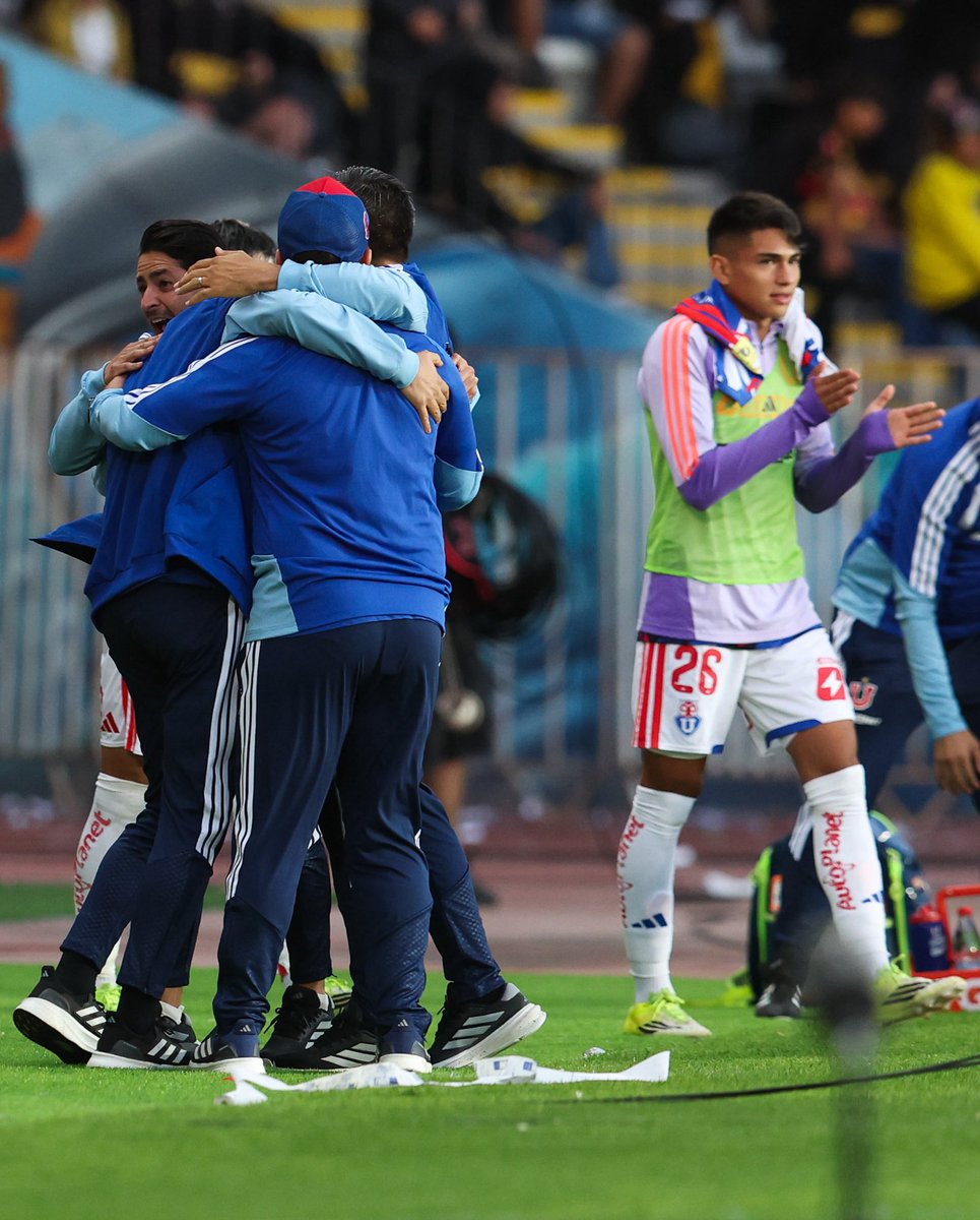 Emocionante jornada 🤘🏼💙

VAMOS BULLA 👊🏼🔵🔴