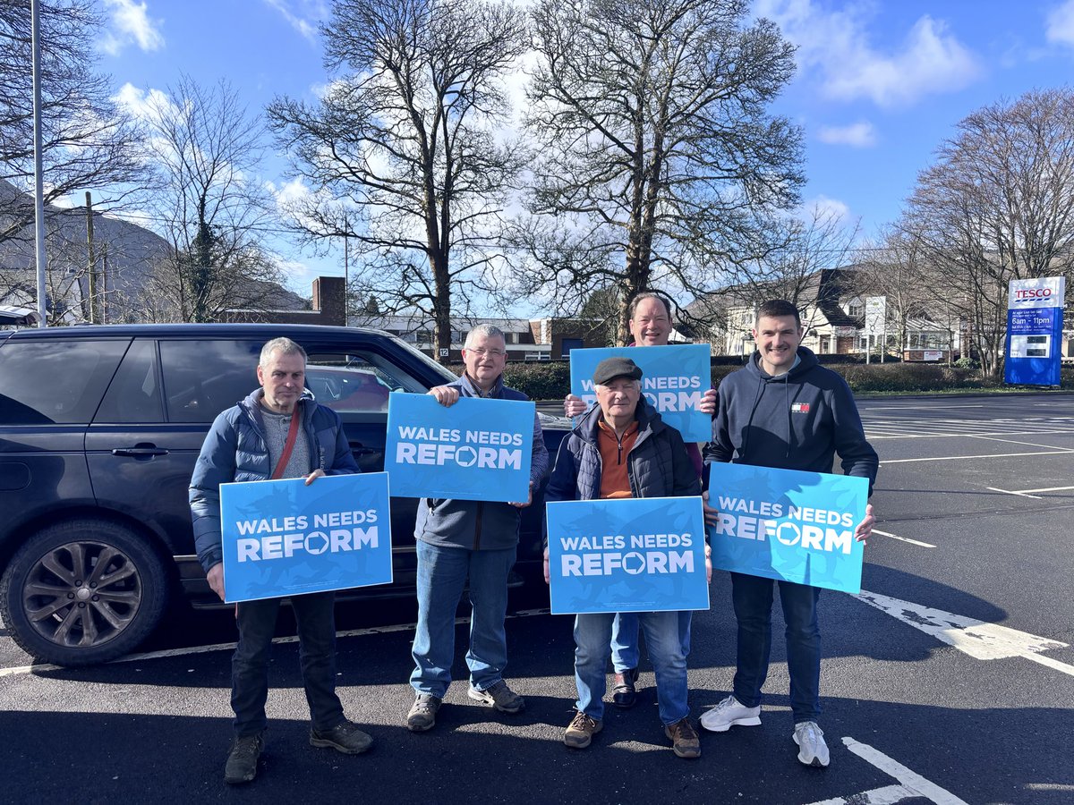 Harry Legge-Bourke tweet media