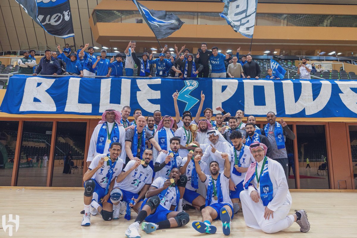 مايعرف الذهب غير ملاكة 🏆🥇
الحمد لله على هذا النجاح 
كل الشكر لكل من ساند وساهم في هذا النجاح 
والقادم اجمل بإذن الله 
#الهلال بطل الدوري في هذا العالم 💙🤍